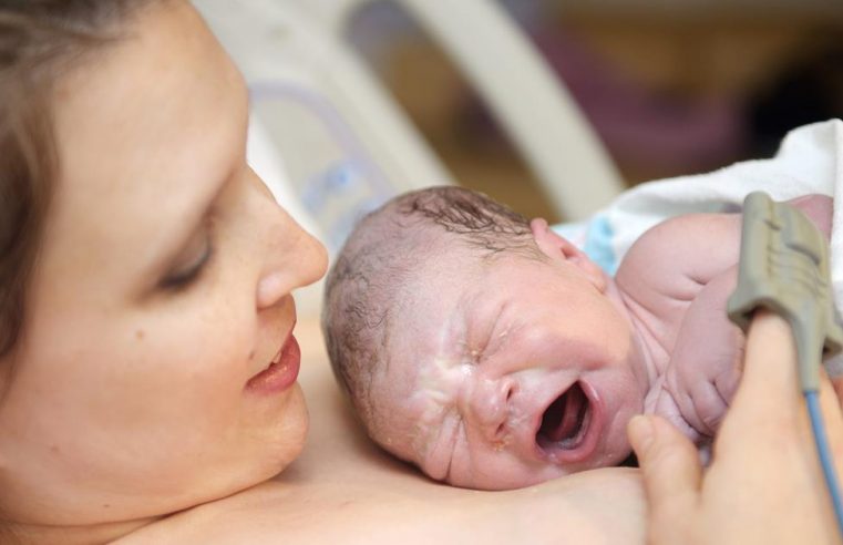 Kuru Bebek Cildi: Nedenleri, Belirtileri ve Ev Çözümleri