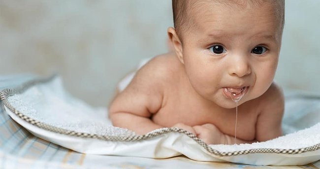 Reflü Olan Bebekler İçin Altın Değerinde 10 Öneri