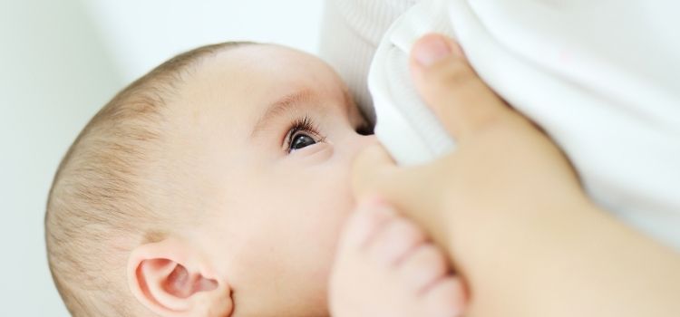 bebeklerde anne sütü alerjisi