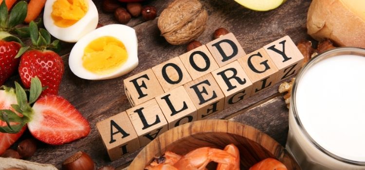 bebeklerde ek gıdaya geçişte alerji